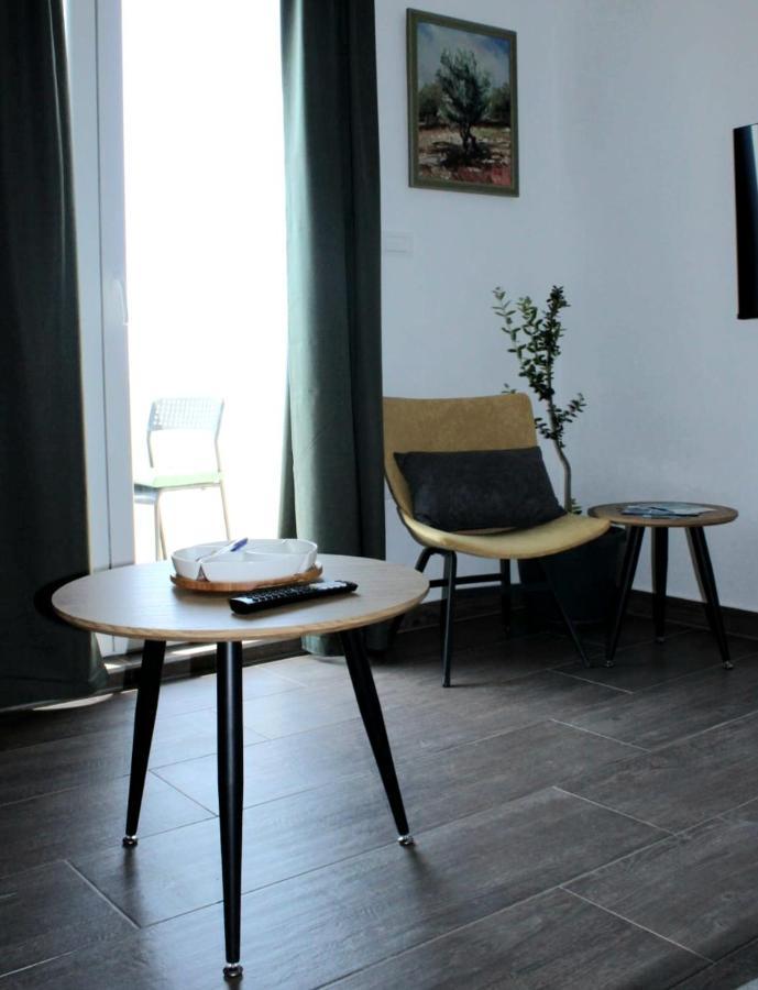 Apartman Maslina 시베니크 외부 사진